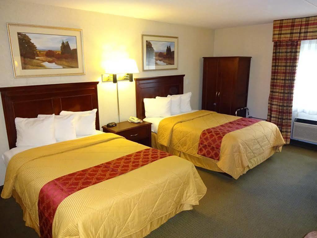 Red Roof Inn Hartford - Vernon Экстерьер фото
