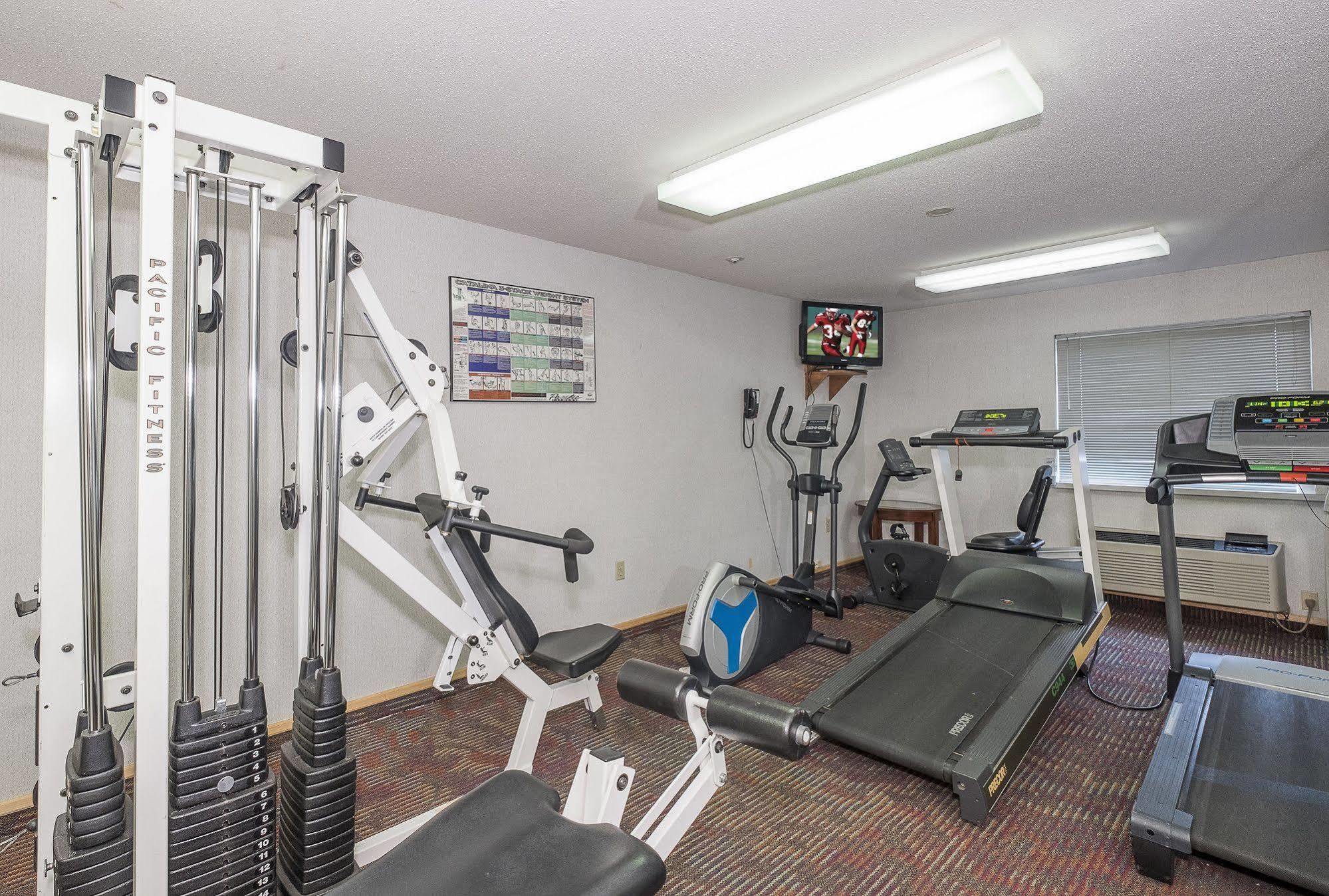 Red Roof Inn Hartford - Vernon Экстерьер фото